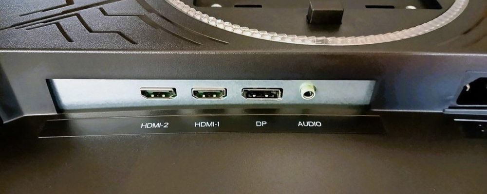 Monitor Cortek 27” MOS27F Gaming Fhd 165 Hz Curved Audio 2 HDMI 1 DP -
