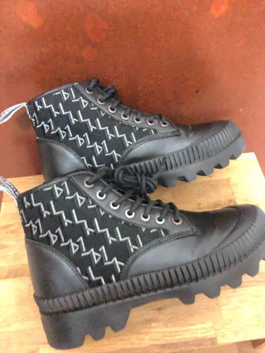 KARL LAGERFELD - Дамски боти с монограми