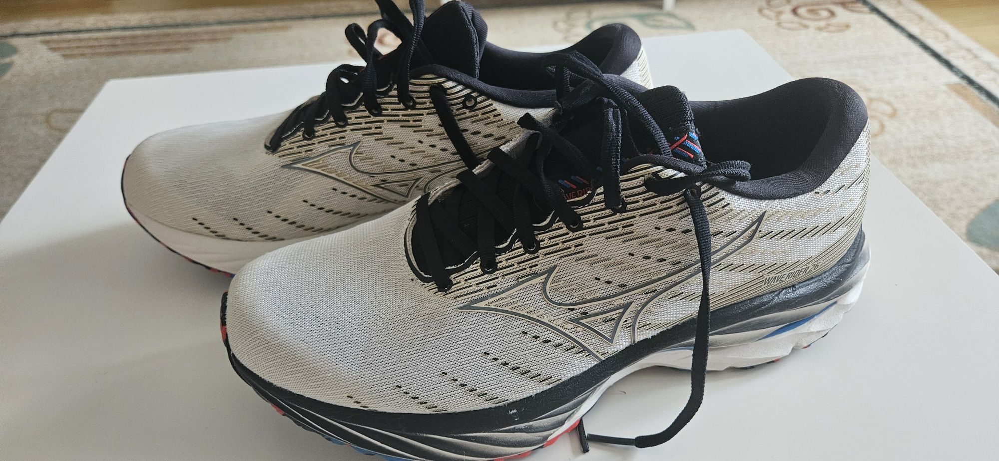 Mizuno Wave Rider 26 - marimea 41