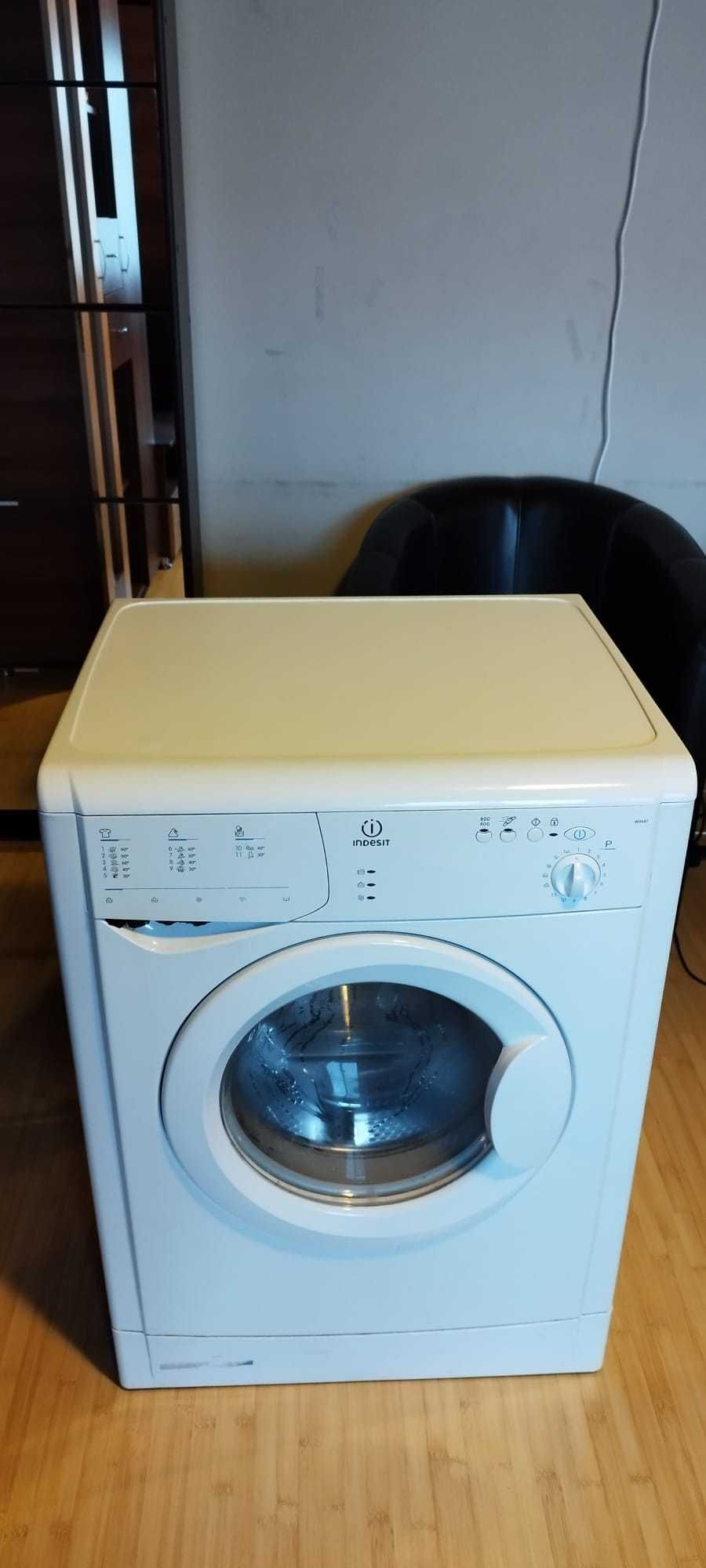 Masina de spalat rufe - INDESIT - WIN 81