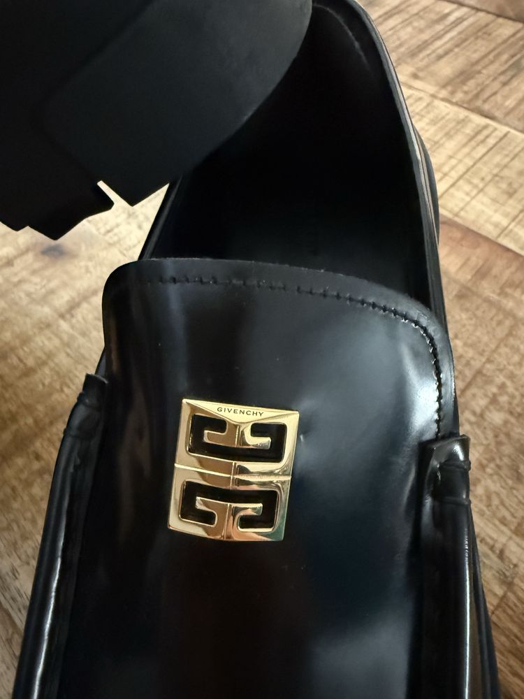 Givenchy оригинални