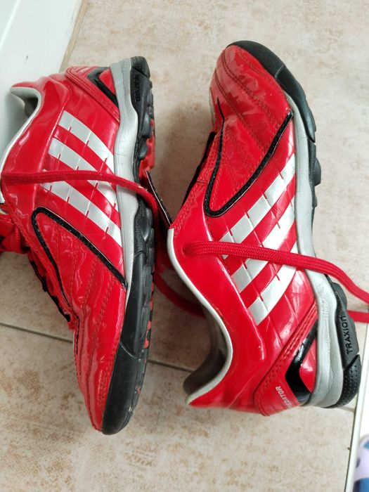 Оригинални детски маратонки /футболни обувки /бутонки Adidas