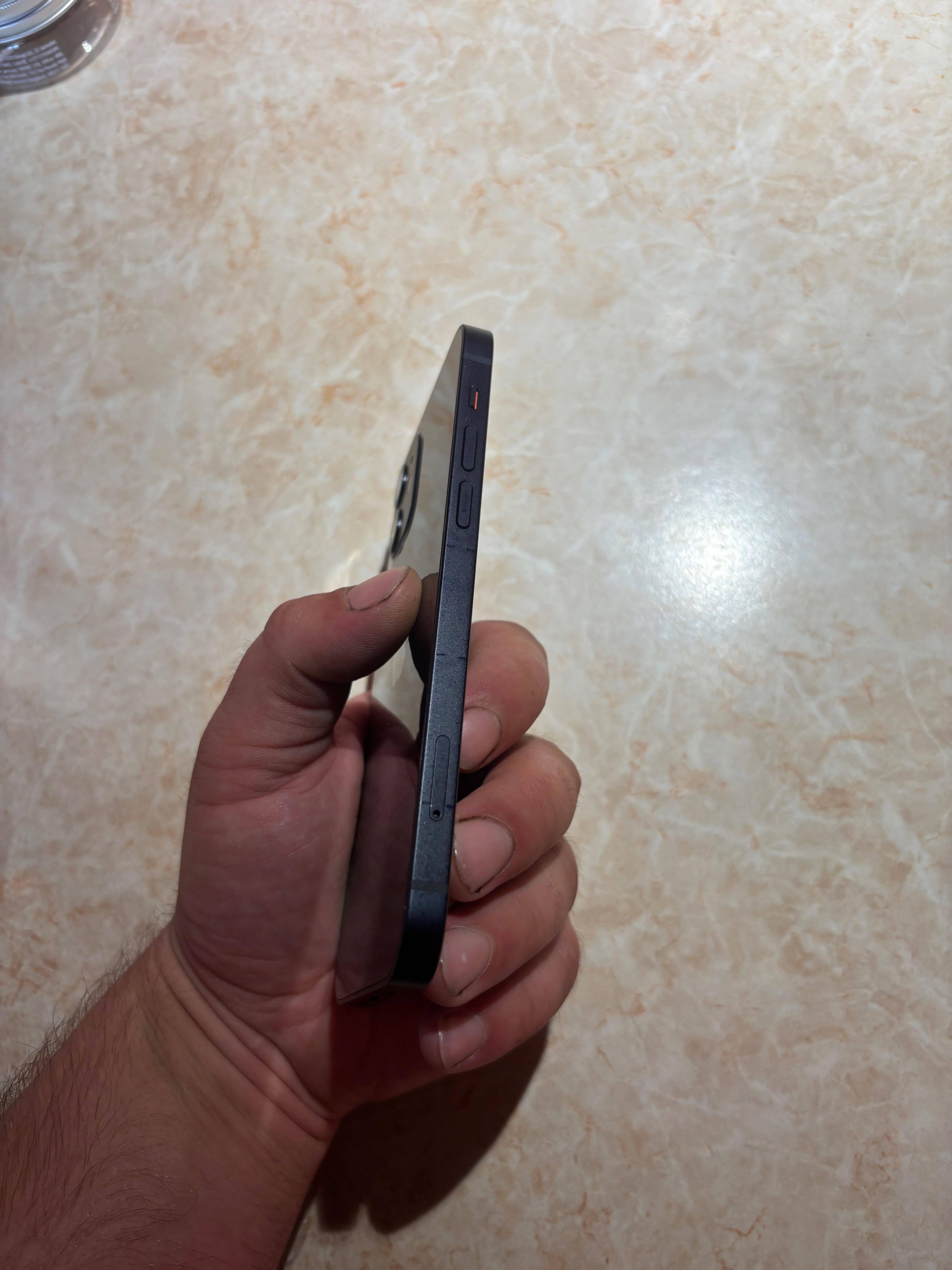 Iphone12 в отлично състояние!