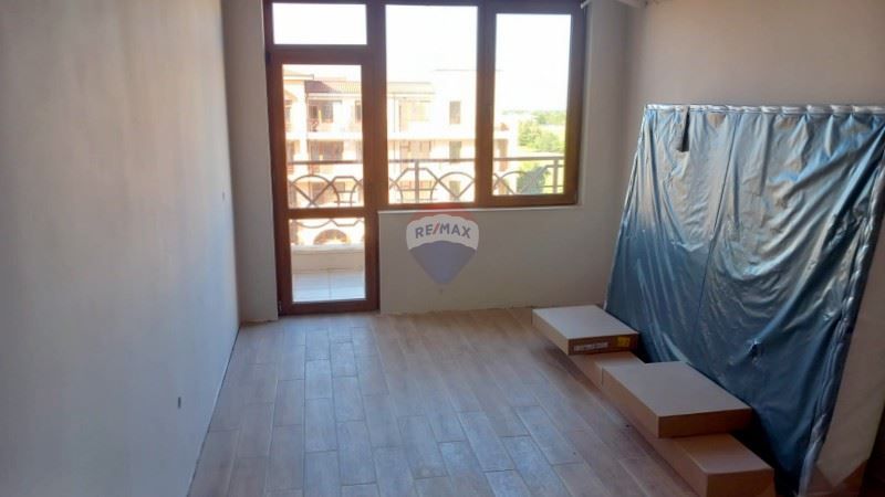 Продава се Двустаен апартамент в Балчик - 77 кв.м за 572 €/кв.м - Снимка #6