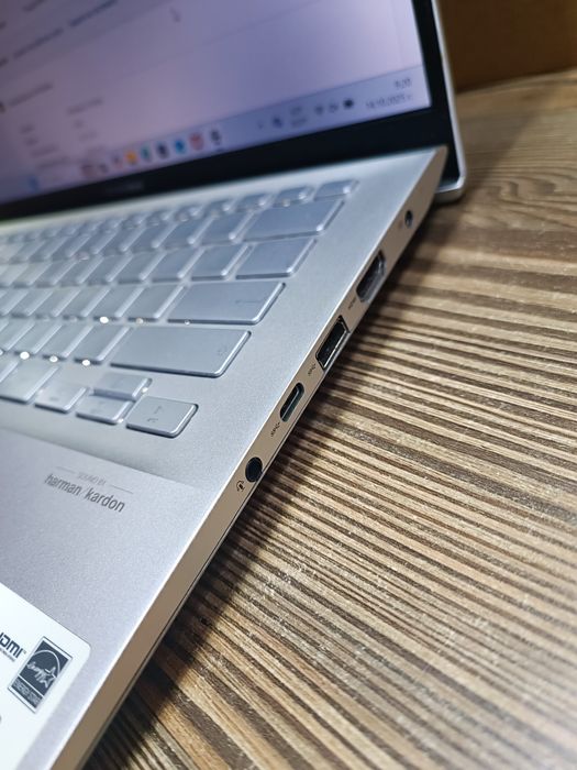 Лаптоп ASUS VivoBook S14