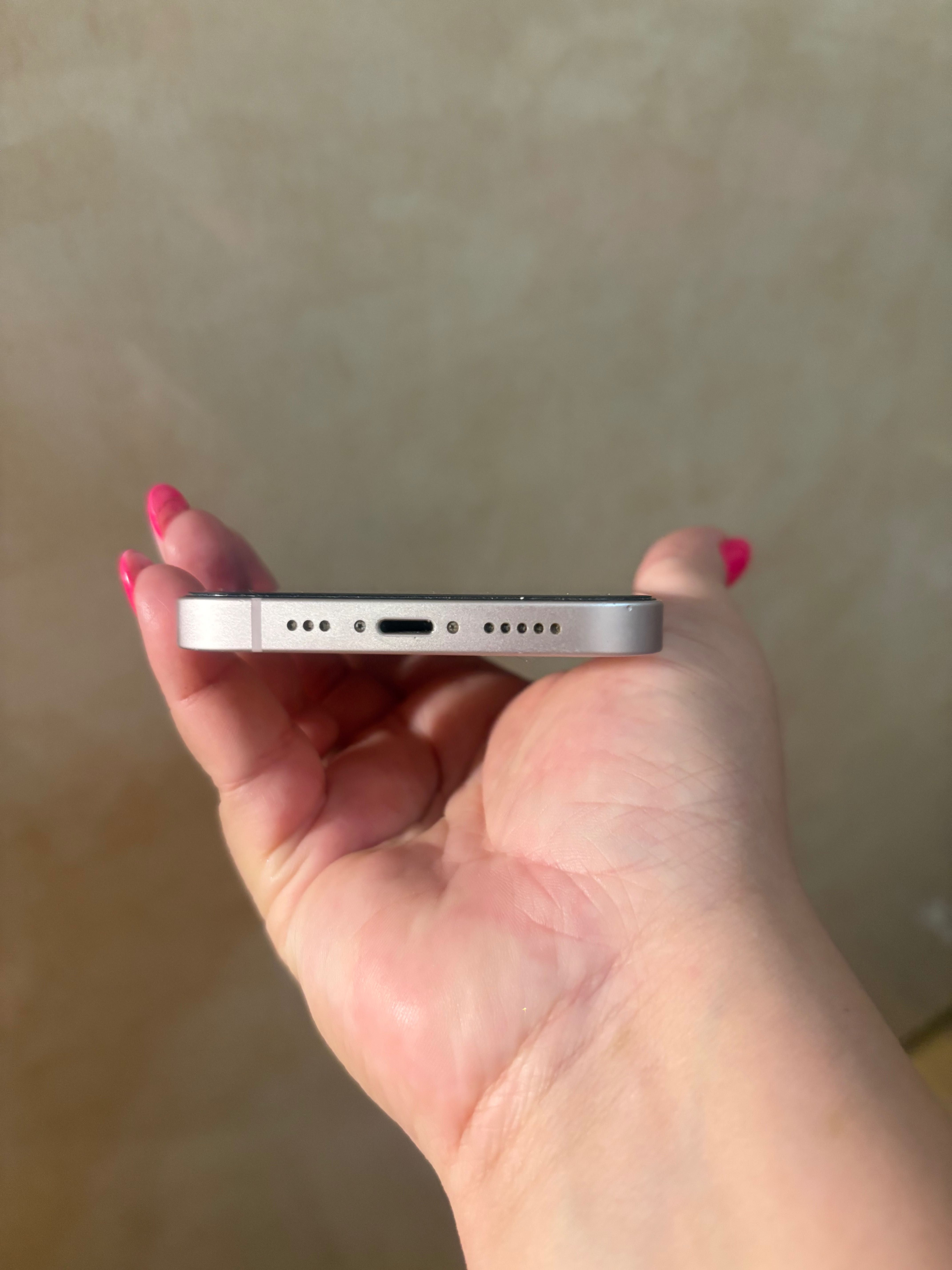 Iphone 13 256 GB бледо розов