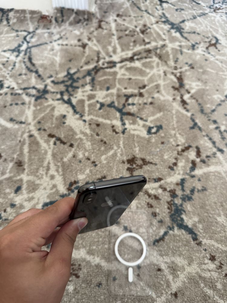 iphone xs sotiladi