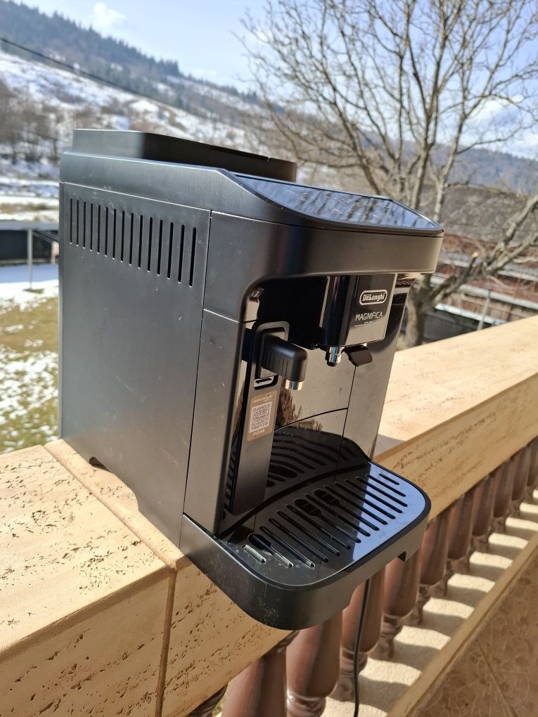 Espressor automat DELONGHI Magnifica EVO