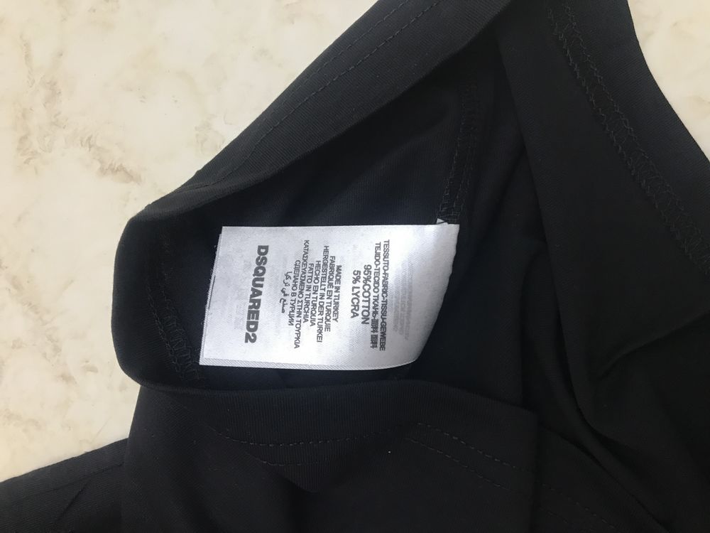 Tricou  DSQUARED2 nou