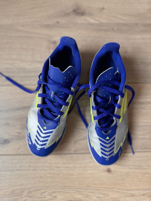 Футбольные сороконожки Adidas