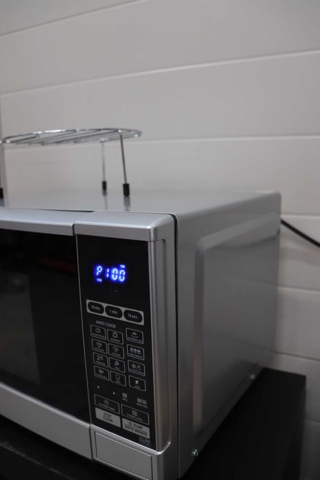 Микровълнова фурна SHARP R670S 2в1, грил, 20л, 800W, 13 програми