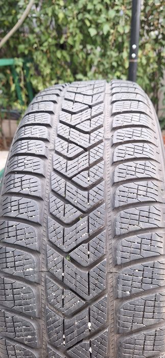 Anvelope iarna Pirelli 215 65 r17 DOT 2020