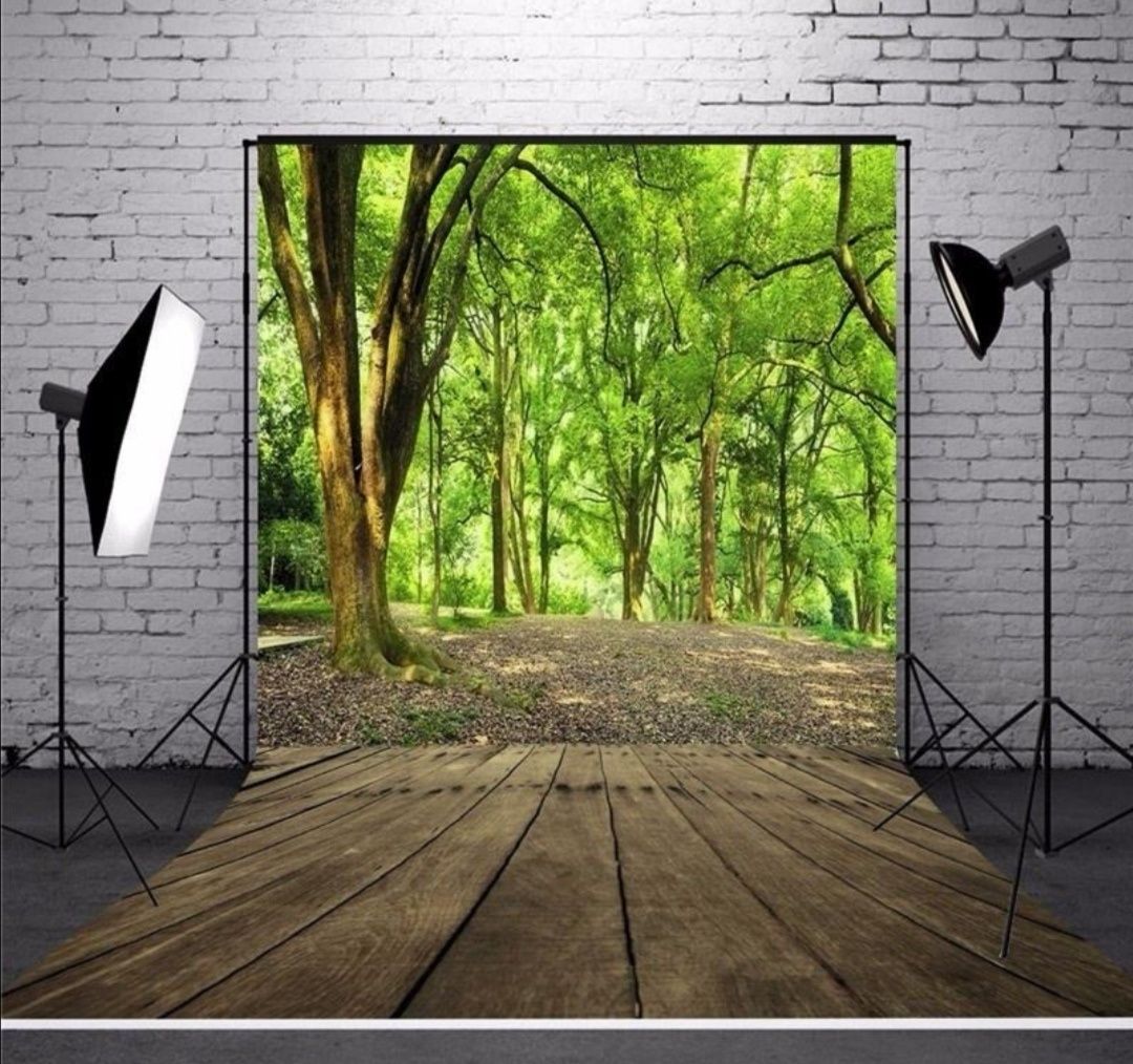Фотозона лес, фото на виниле зелёная яркая лес и деревянный пол 90х150
