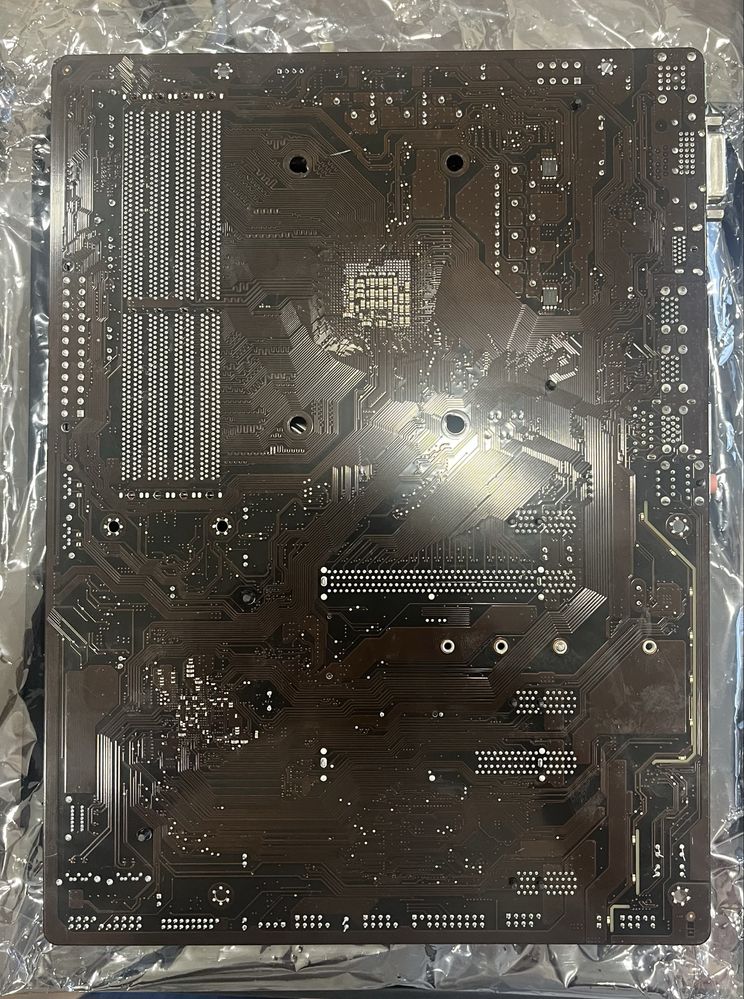 Дънни платки с проблем ASUS TUF B450 и Gigabyte AB350
