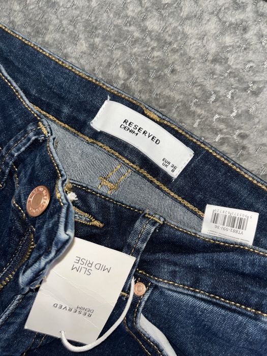 Чисто нови тъмносини дънки на марката Reserve тип молив