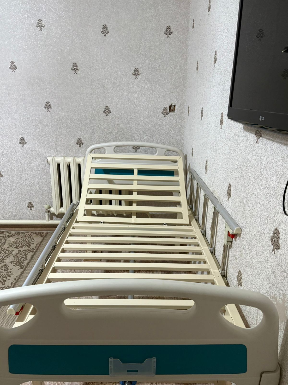Продам функциональную кровать с матрацом