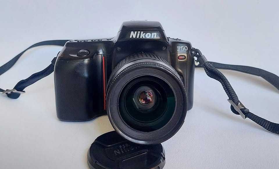 NIKON F50 - филмова камера
