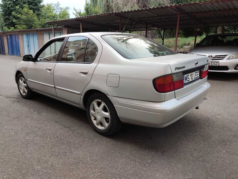 Nissan Primera P11