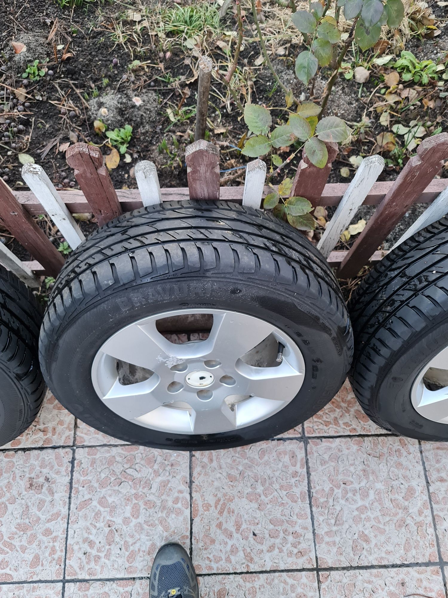 5X Jante Originale Skoda Octavia 205/60R15 cu anvelope de vara