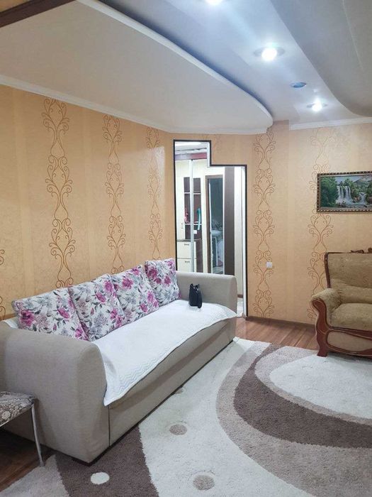 м.Буюк Ипак Йули за КФС 2-комн 1/4 55 м² ремонт мебель техника