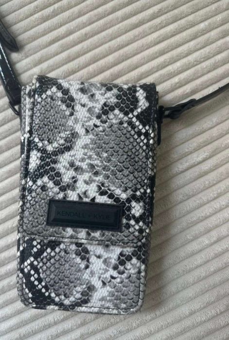 Чантичка Kendall & Kylie