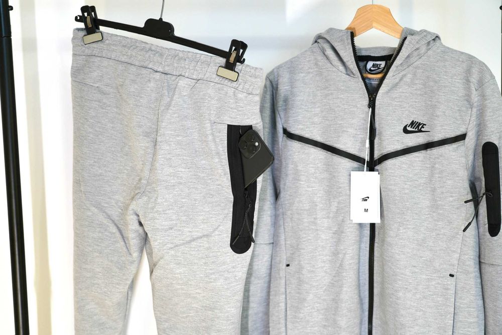 Trening Nike Tech Fleece, Model NOU 2025 -Calitate Premium baieti fete