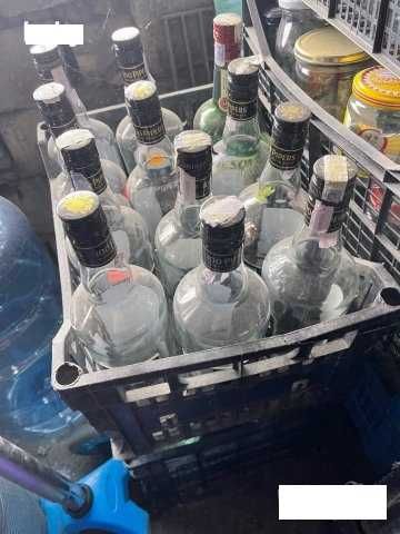 продавам   буркани малки и големи с винт 400-720 мл