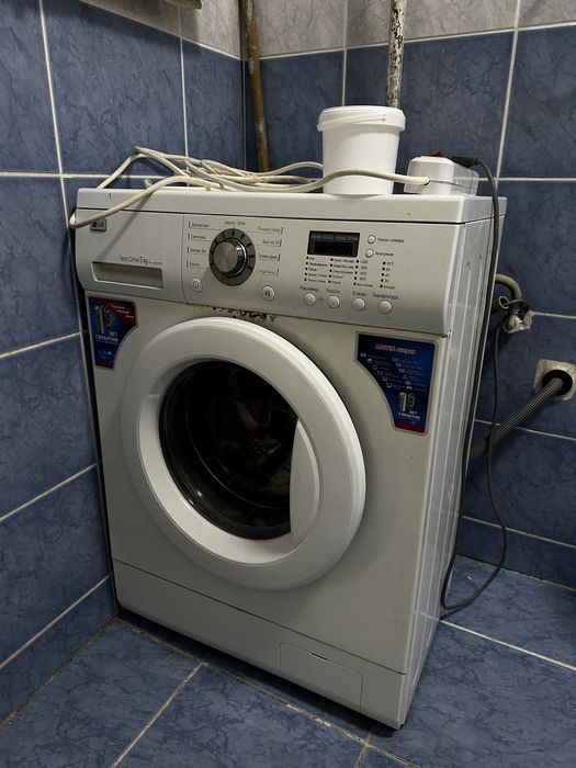 Продам стиральную машинку