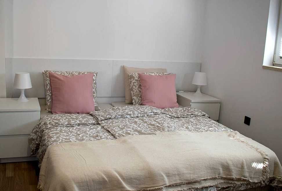 Дава се под наем Едностаен апартамент в Пловдив, Център - 40 кв.м за 350 € - Снимка #3