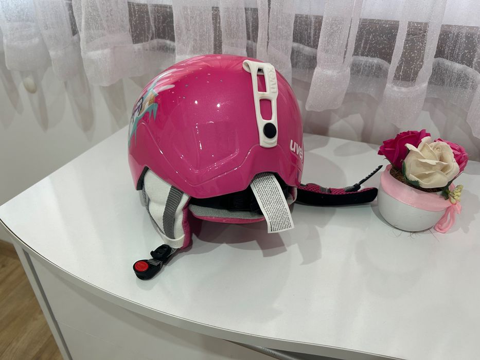 Детска ски каска за момиче!