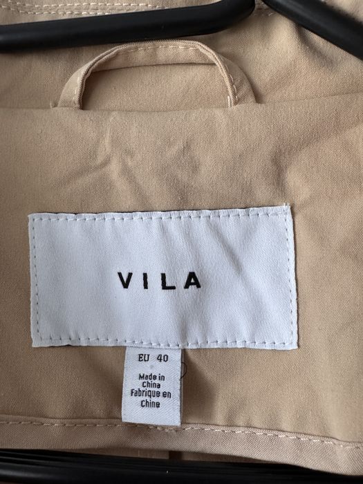 Trench-pardesiu de toamna