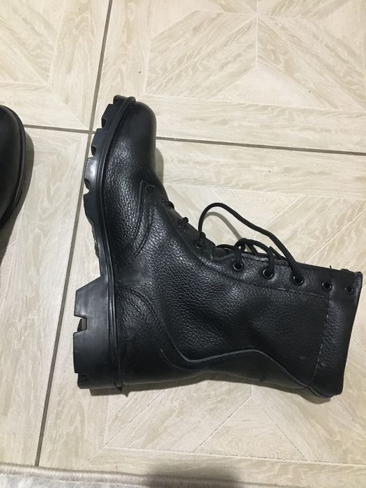 Срочно продам зимню берци военые