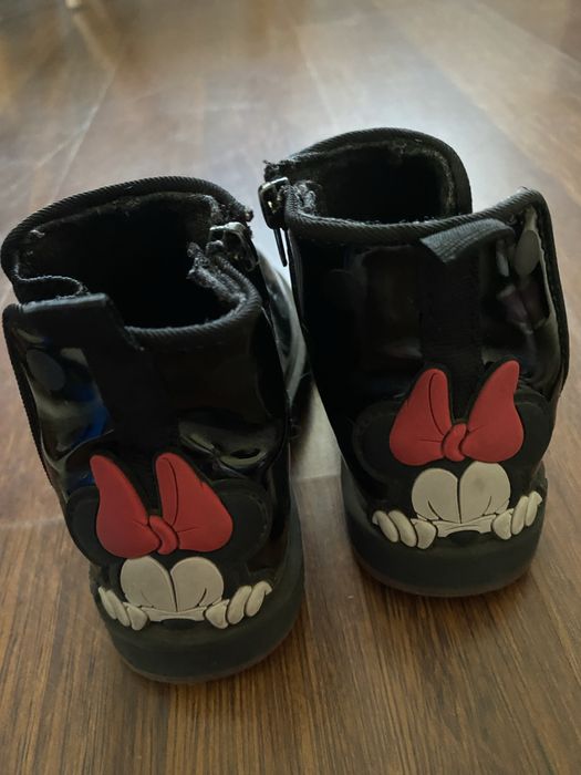 Ghete lac negre Minnie Zara 23