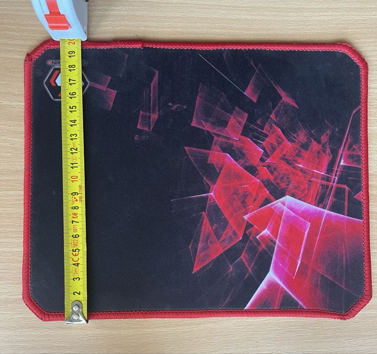 Vand doua Mousepad-uri Calitate înaltă.!