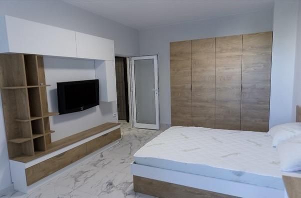 Дава се под наем Двустаен апартамент в Варна, Възраждане 1 - 65 кв.м за 525 € - Снимка #2