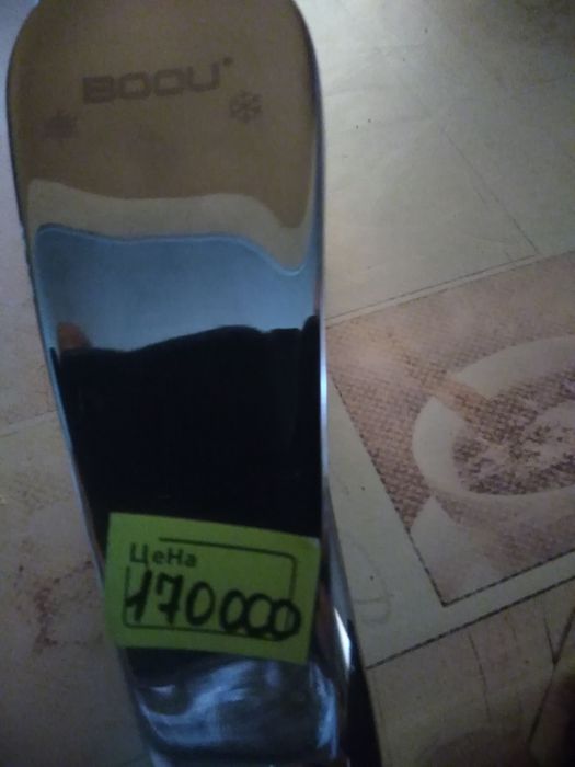 Продам смесители для кухни новые в наличии есть два штуки