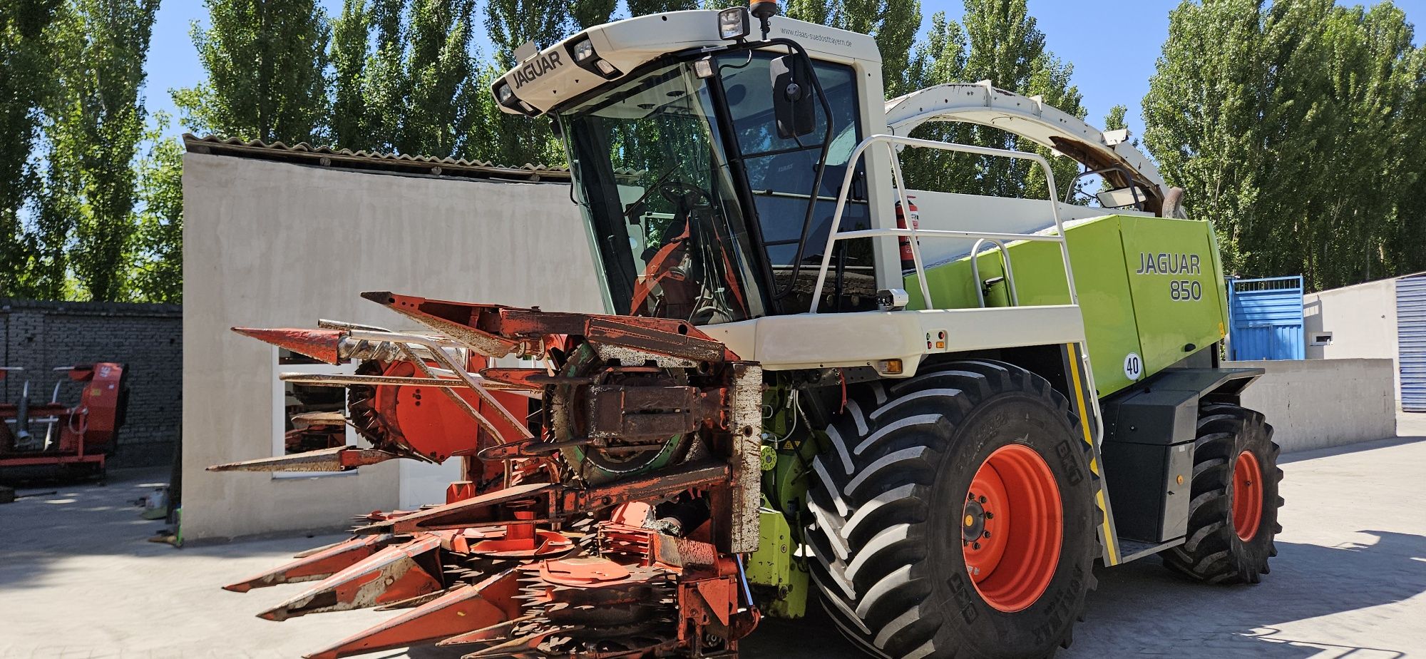 Клаас Йагувар 850