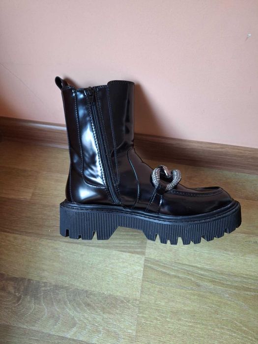 Дамски зимни боти