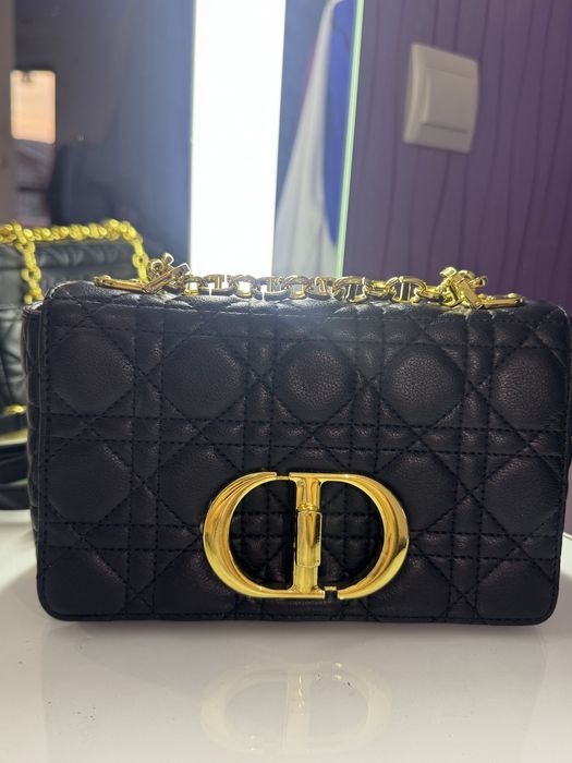 3 чанти LV, Di or