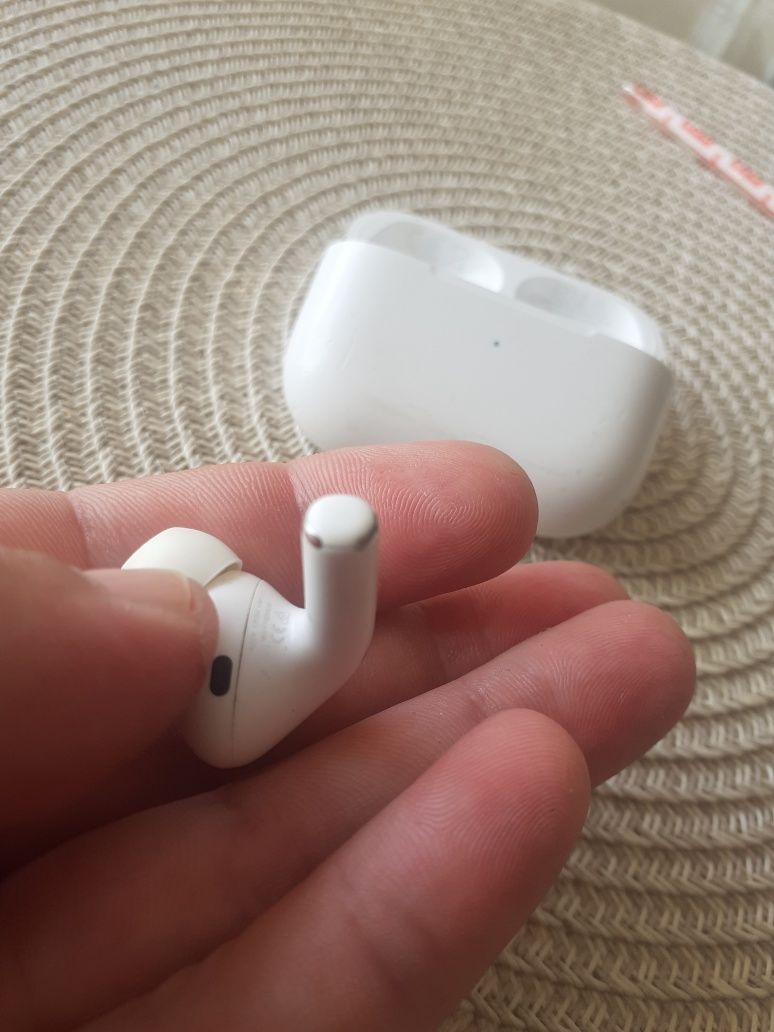 airpods pro functional