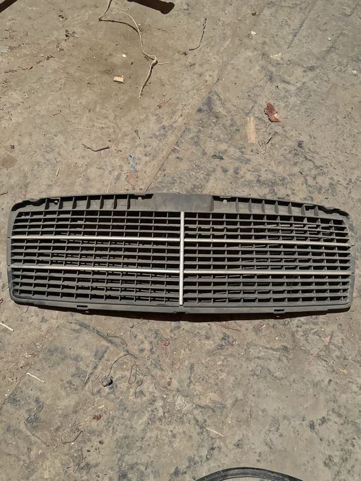 Решетка на мерс лкпарь