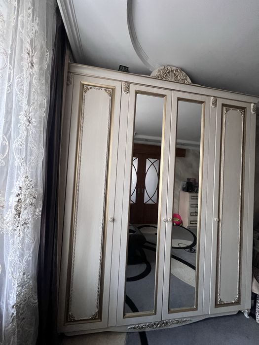 Продам шкаф в идеальном состоянии