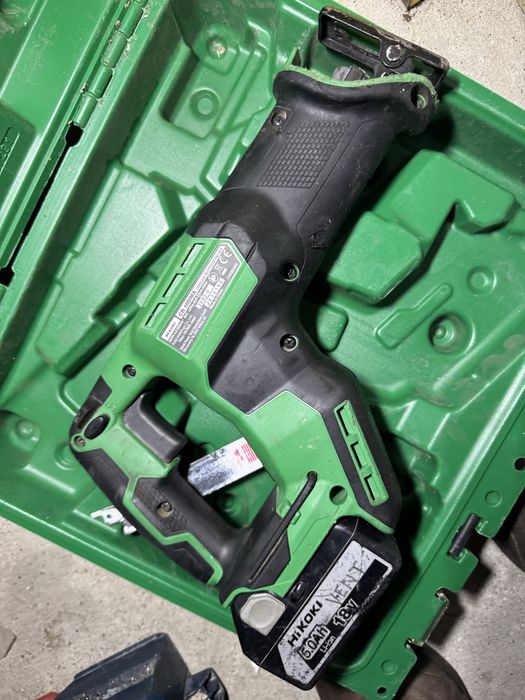 Foerastrau sanie hikoki cu baterie de 5ah