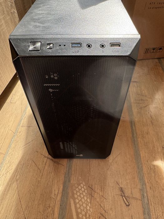 Pc кутия Aero cool