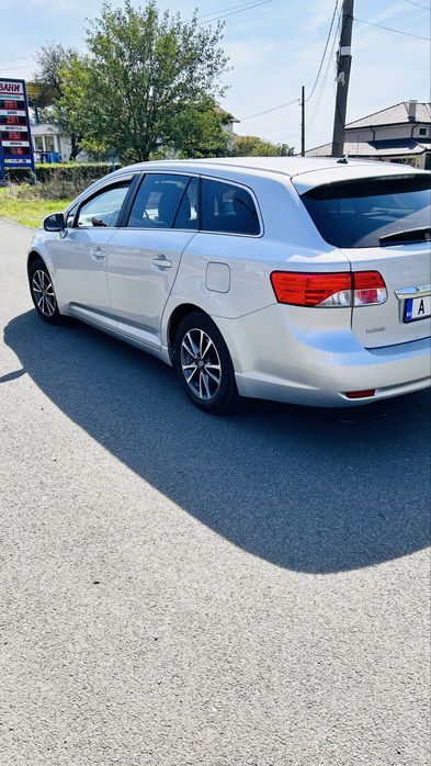 Toyota avensis 2014 gaz