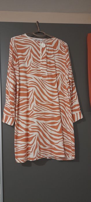 Tunica ,mărimea 38/M