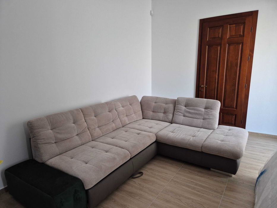 Coltar frumos extensibil 285 x 225 cm