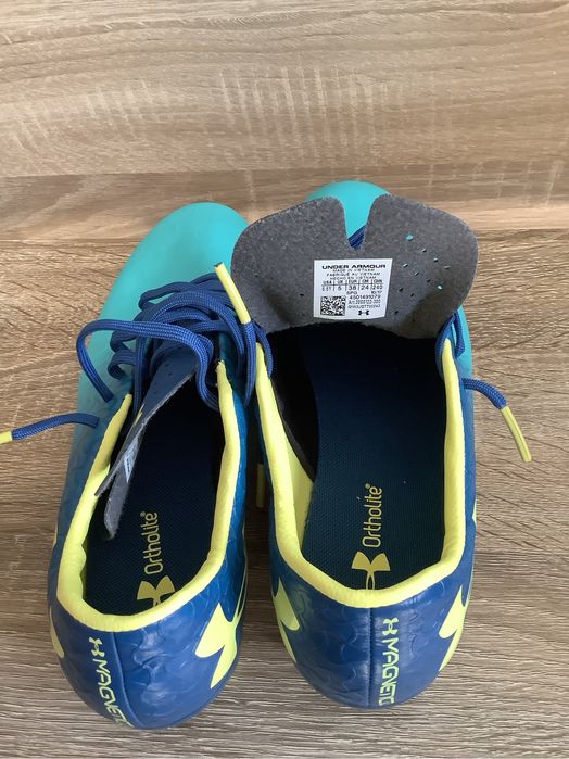 UNDER ARMOUR, оригинални бутонки, нови