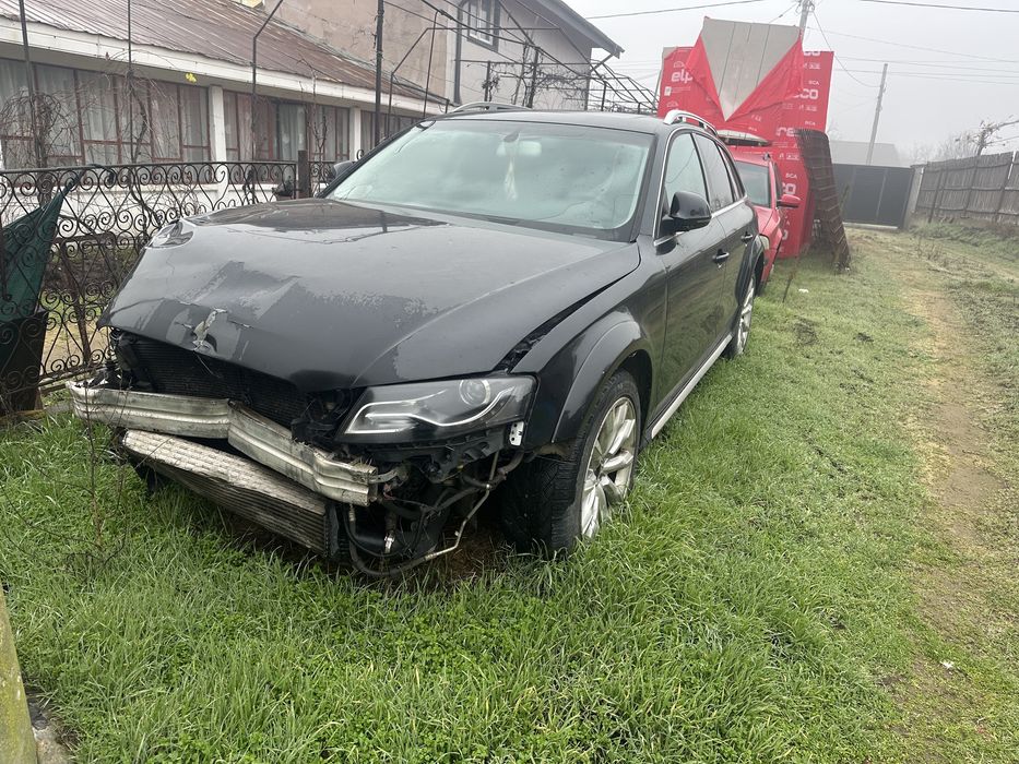 De vânzare pentru dezmembrări Audi A4 Alroad Quattro 3.0 tdi