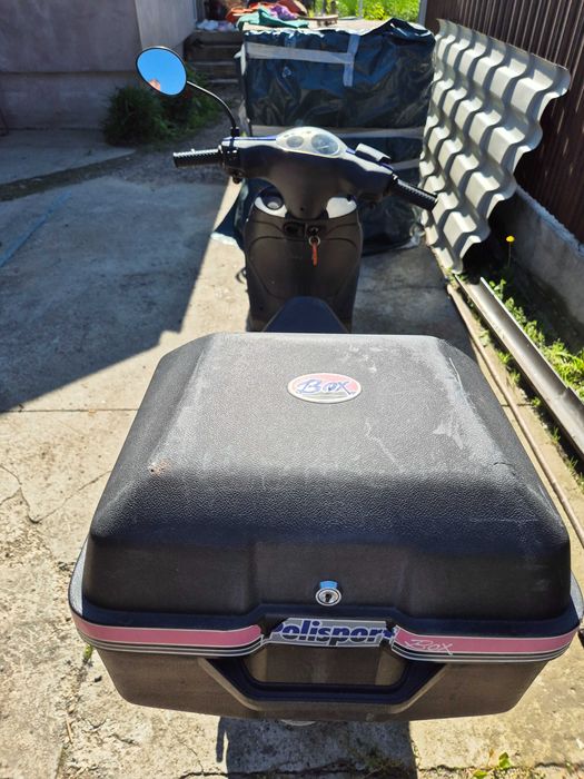 Scuter piaggio zip